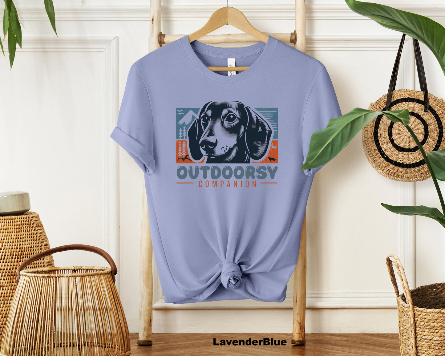 Dachshund Dog Lover Soft Cotton Crewneck T-Shirt with Cute Outdoorsy Print